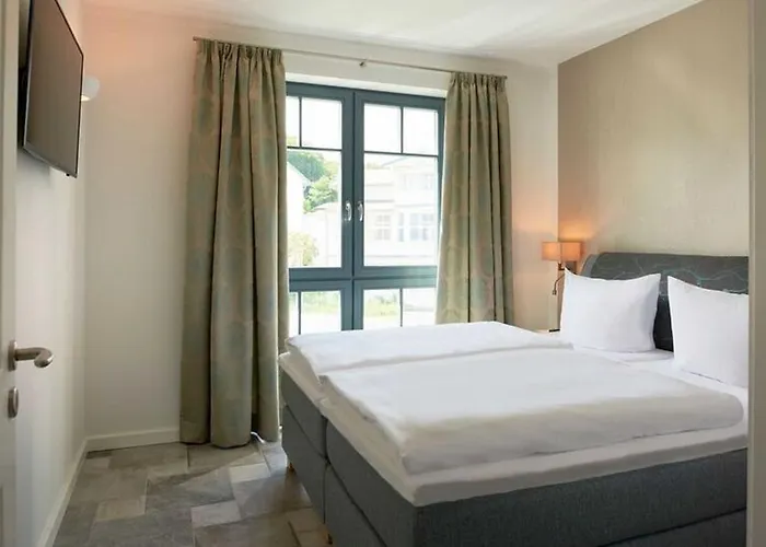 Semesterbostad Emma Sellin (Rugen)